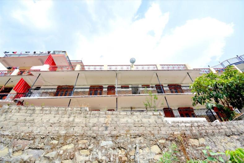 Sunrise View Homestay Kasauli Bagian luar foto